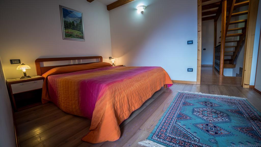 Rustico Pastoria Apartment Lenzumo di Concei Bilik gambar